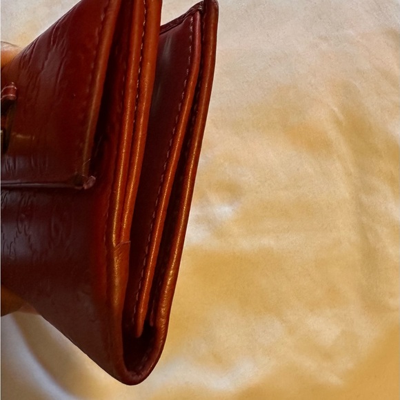 Gucci women wallet used - Picture 5 of 9